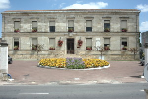 Mairie-in-Lesparre